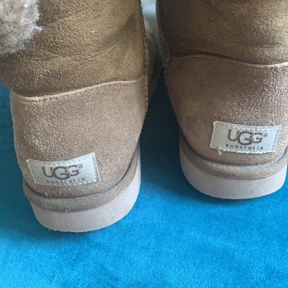 Ugg Bailey Button - Picture 3 of 7